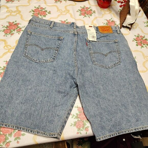 New Levi's 505 Straight Fit Shorts Size Men's 42 - Picture 2 of 2